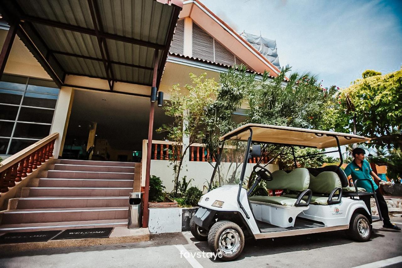 Twin Palms Suites And Residence Pattaya Luaran gambar