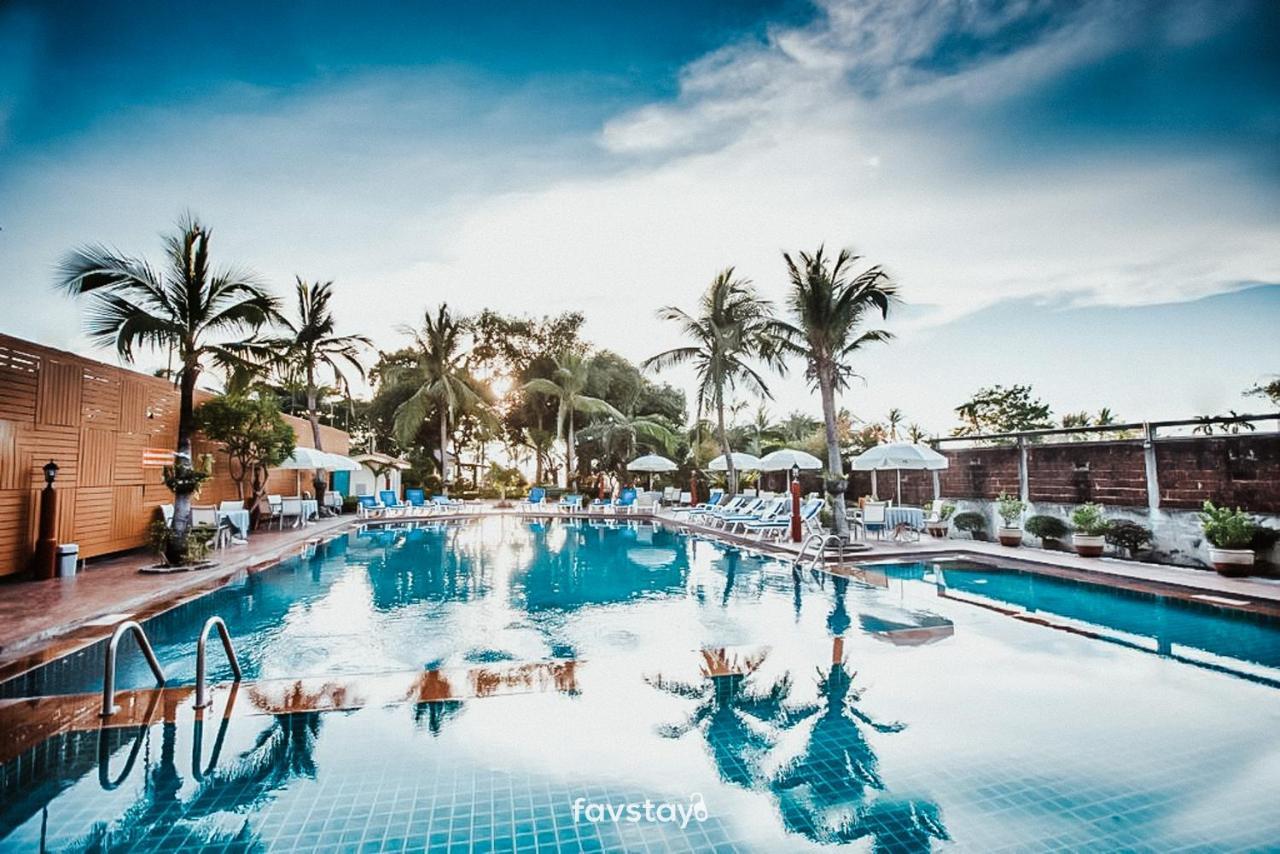 Twin Palms Suites And Residence Pattaya Luaran gambar