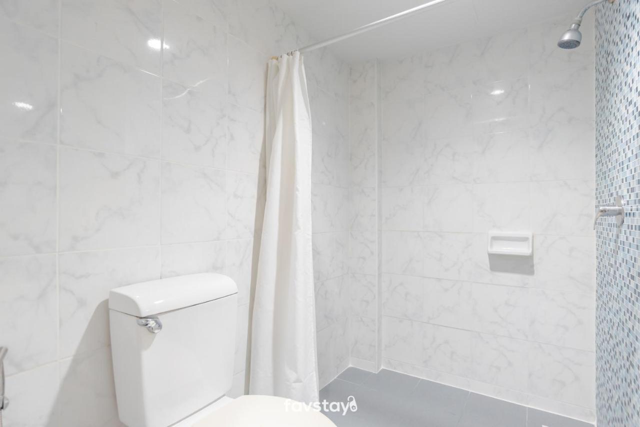 Twin Palms Suites And Residence Pattaya Luaran gambar
